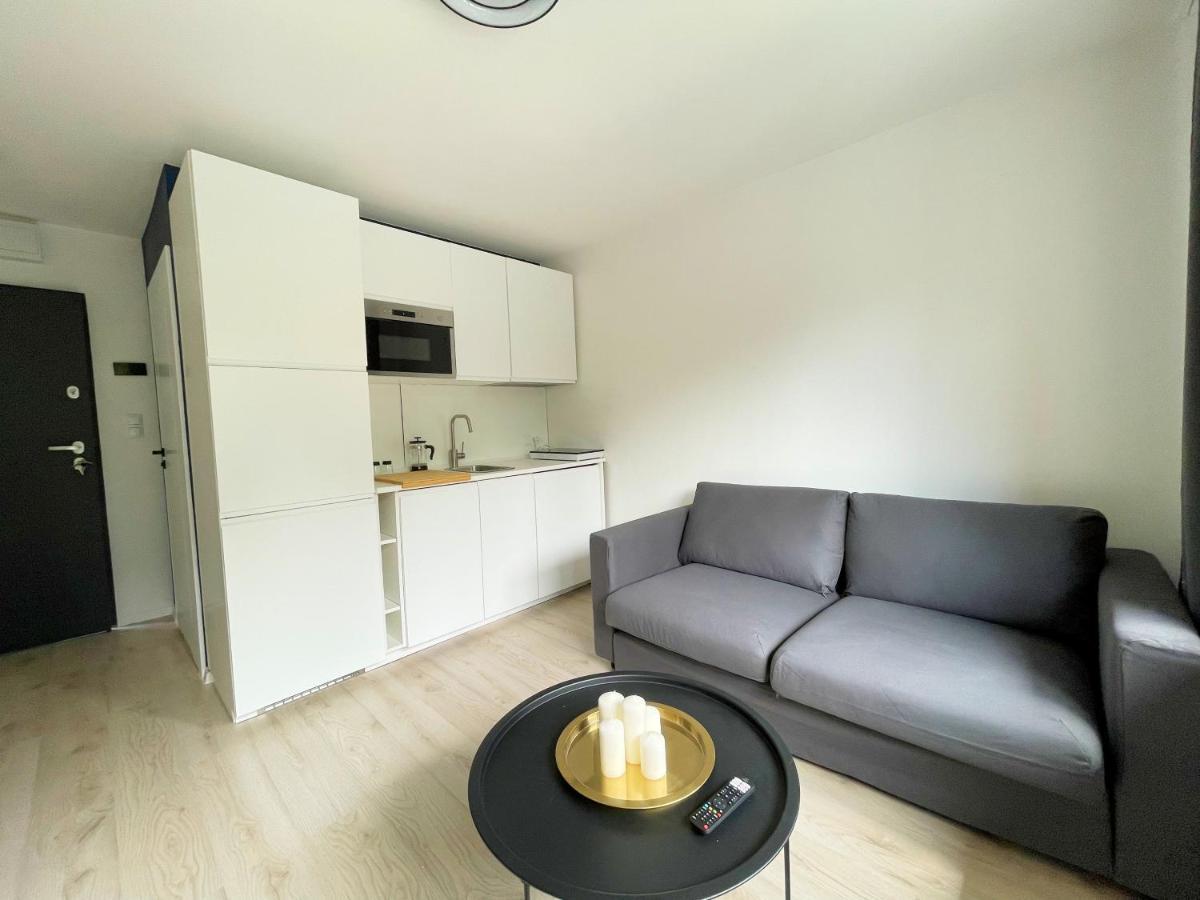 Batorego 18 - White - 450M Stacja Metra Pola Mokotowskie, 800M Biblioteka Narodowa, 20M Piekny Park Pola Mokotowskie, 800M Do Sgh - Wifi - Smart Tv - Good Apartments ワルシャワ エクステリア 写真