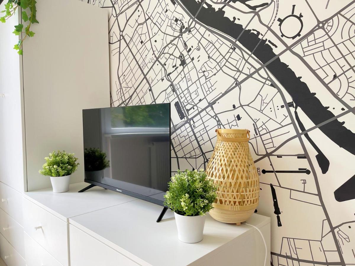 Batorego 18 - White - 450M Stacja Metra Pola Mokotowskie, 800M Biblioteka Narodowa, 20M Piekny Park Pola Mokotowskie, 800M Do Sgh - Wifi - Smart Tv - Good Apartments ワルシャワ エクステリア 写真