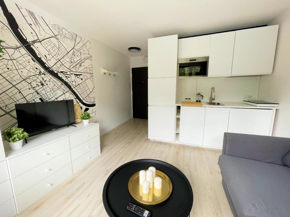 Batorego 18 - White - 450M Stacja Metra Pola Mokotowskie, 800M Biblioteka Narodowa, 20M Piekny Park Pola Mokotowskie, 800M Do Sgh - Wifi - Smart Tv - Good Apartments ワルシャワ エクステリア 写真